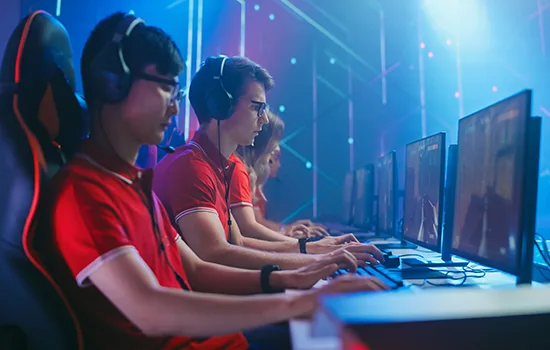 28圈围绕官方认证，信息可信不断创新，回应用户的真实需求。 - 28圈